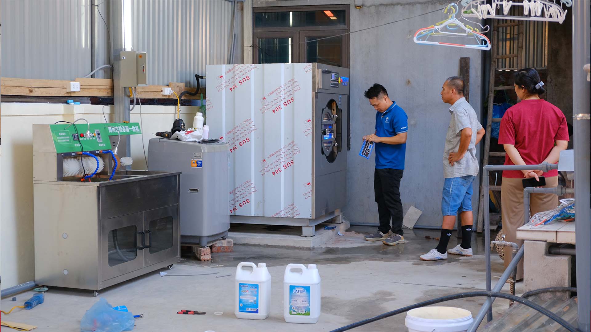 anh Phương đã lựa chọn cặp đôi máy giặt công nghiệp Wasky